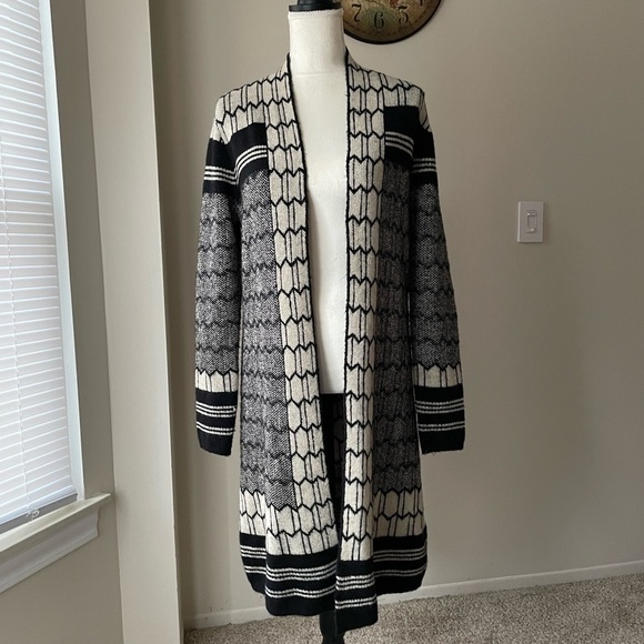Max Sport Aztec Print Open front Cardigan Pockets Sz Small Classy Long Cardigan - Picture 1 of 8